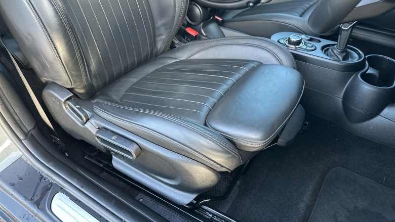 MINI Hatchback 135kW Cooper S Level 3 33kWh 3dr Auto Electric Hatchback